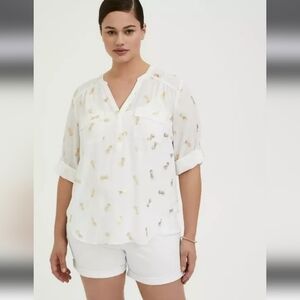 Torrid White Pineapple Harper 3/4 Sleeve Pullover Blouse, Plus Size 2
